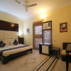 Отель OYO 309 Hotel HKS Residency, фото 2