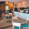 Отель Deluxe Inn & Suites, фото 24