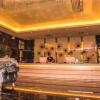 Отель World Crown Hotel Liuzhou в Лючжоу