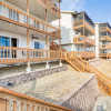 Отель Waterfront Condo w/ Deck on Lake of the Ozarks!, фото 14