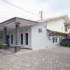 Отель Shafira Guesthouse By RedDoorz, фото 10