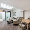Отель Modern, Bright & Elegant 3 Bed Fulham Maisonette, фото 15