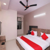 Отель OYO Flagship 19349 Sector 7 Dwarka, фото 3