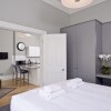 Отель Destiny Scotland Apartments at West End - Princes Street в Эдинбурге