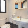 Отель Seafront 2 Bedroom Apartment overlooking Bay, фото 7