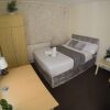 Отель Donnington Bridge Road Rooms, фото 7