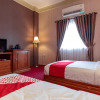 Отель Mutiara Hijau Suites Syariah By OYO Rooms, фото 5