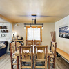 Отель New Listing! Foxy Bear - Relaxing Woodsy 2 Bedroom Cabin, фото 11