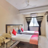 Отель OYO 11576 Hotel Krishna Regency, фото 11