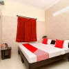 Отель OYO 22090 Hotel Mall Residency, фото 6