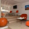 Отель Les Palmiers Beach Hotel в Ларнаке