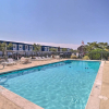 Отель Ocean City Townhome w/ Pool Access < 1 Mi to Beach, фото 15