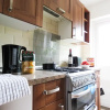 Отель Tudors eSuites Four Bedroom House Garden, фото 9