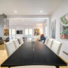 Отель Stunning Central 170m2 3 Bedroom 3 Bathroom, Sleeps 10 Guests, фото 12