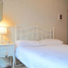 Отель Lovely 1 Bedroom Apartment Close to Haggerston Station, фото 2