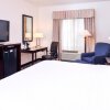 Отель Holiday Inn Express & Suites Greenfield, an IHG Hotel, фото 10