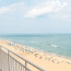 Отель Comfort Suites Beachfront, фото 17