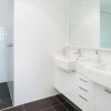 Отель Melbourne Short Stay Apartments MP Deluxe, фото 8