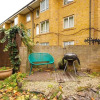 Отель The Eltham Classic - Stunning 1bdr Flat With Garden, фото 13
