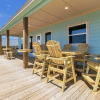 Отель Tidewater 4 Bedroom Home by RedAwning, фото 18