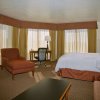 Отель Hampton Inn & Suites Salt Lake City Airport, фото 24