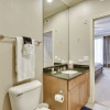 Отель Dawn 813-Poolside Pleasure - 1 Br Condo, фото 9