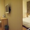 Отель OYO 411 I-Hotel Johor Bahru, фото 5