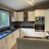 Отель Immaculate 3-bed Lodge in Otley, фото 3