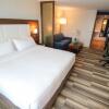 Отель Holiday Inn Express & Suites Miami Airport East, фото 8