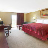 Отель Days Inn and Suites by Wyndham St. Louis/Westport Plaza, фото 5