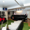 Отель RedDoorz @ Amorsolo Makati, фото 41