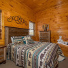 Отель Picture Perfect- Seven Bedroom Cabin, фото 31