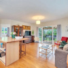 Отель Sunny Grey Lynn Holiday Home, фото 12