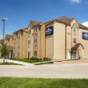 Отель Microtel Inn & Suites by Wyndham Kenedy/Karnes City, фото 1
