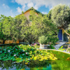 Отель Pretty Holiday Home with Lotus Garden & Terrace near Sea Beach, фото 9