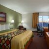 Отель Super 8 Motel - Madison South, фото 3