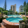 Отель Surfers Beachside Holiday Apartments, фото 14
