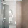 Отель Sanders New Town - Homely Studio Apartment, фото 11