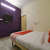 Отель OYO 10599 Hotel R Inn Residency, фото 4