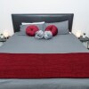 Отель King Bed in Auckland CBD with Pool & Gym, фото 9
