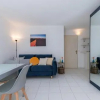 Отель Comfortable 1 Bdr Downtown - AC & Parking, фото 14