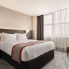 Отель Ramada By Wyndham Leeds East, фото 15