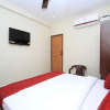Отель OYO 16691 Hotel Chakkaravarthi, фото 7