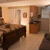 Отель Camelot Beach Suites, фото 2