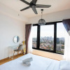 Отель Georgetown High Floor Luxury 3BR Suite, фото 25