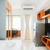 Отель Simply Good Studio Room Apartment At Springlake Summarecon, фото 5