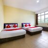 Отель OYO 89585 Hotel Happy Inn, фото 3