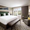 Отель Fairmont Chateau Whistler, фото 6