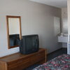 Отель Lake Erie Lodge, фото 3