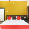 Отель OYO 48884 Hotel Trishakti, фото 14